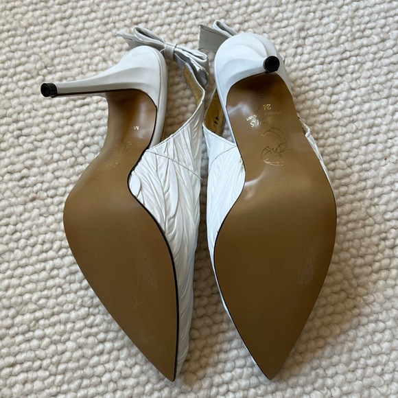White Slingback Pumps - size 8. - Picture 9 of 9